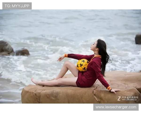 世界杯美女图片高清展示，全球最美足球宝贝精彩瞬间欣赏